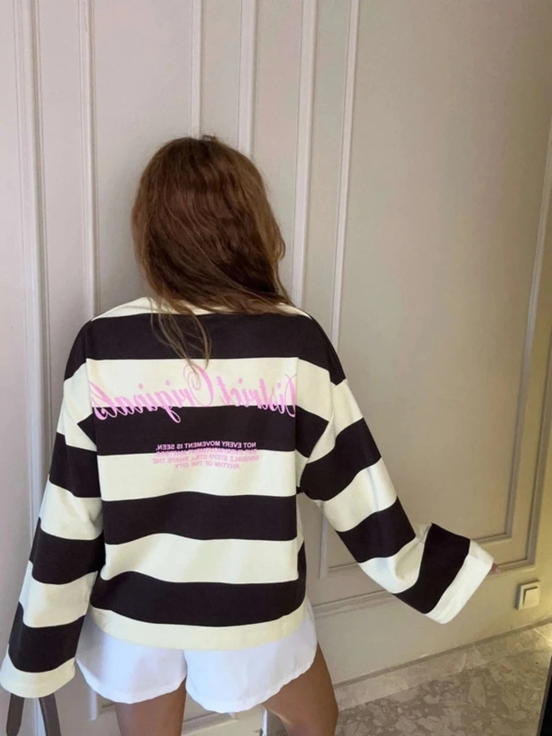 Oversize striped sweatshirt