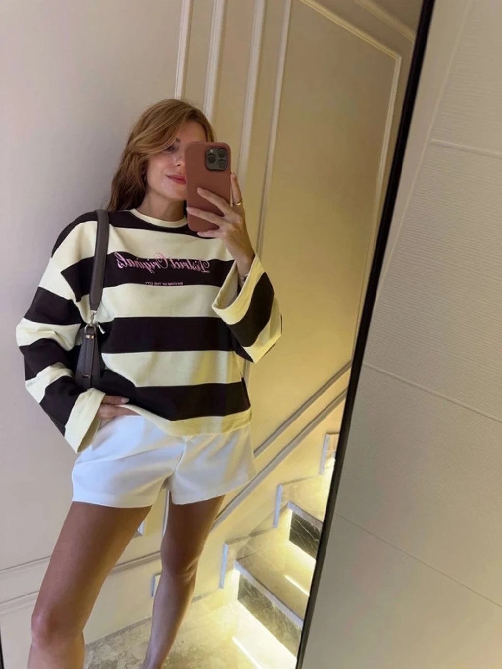 Oversize striped sweatshirt