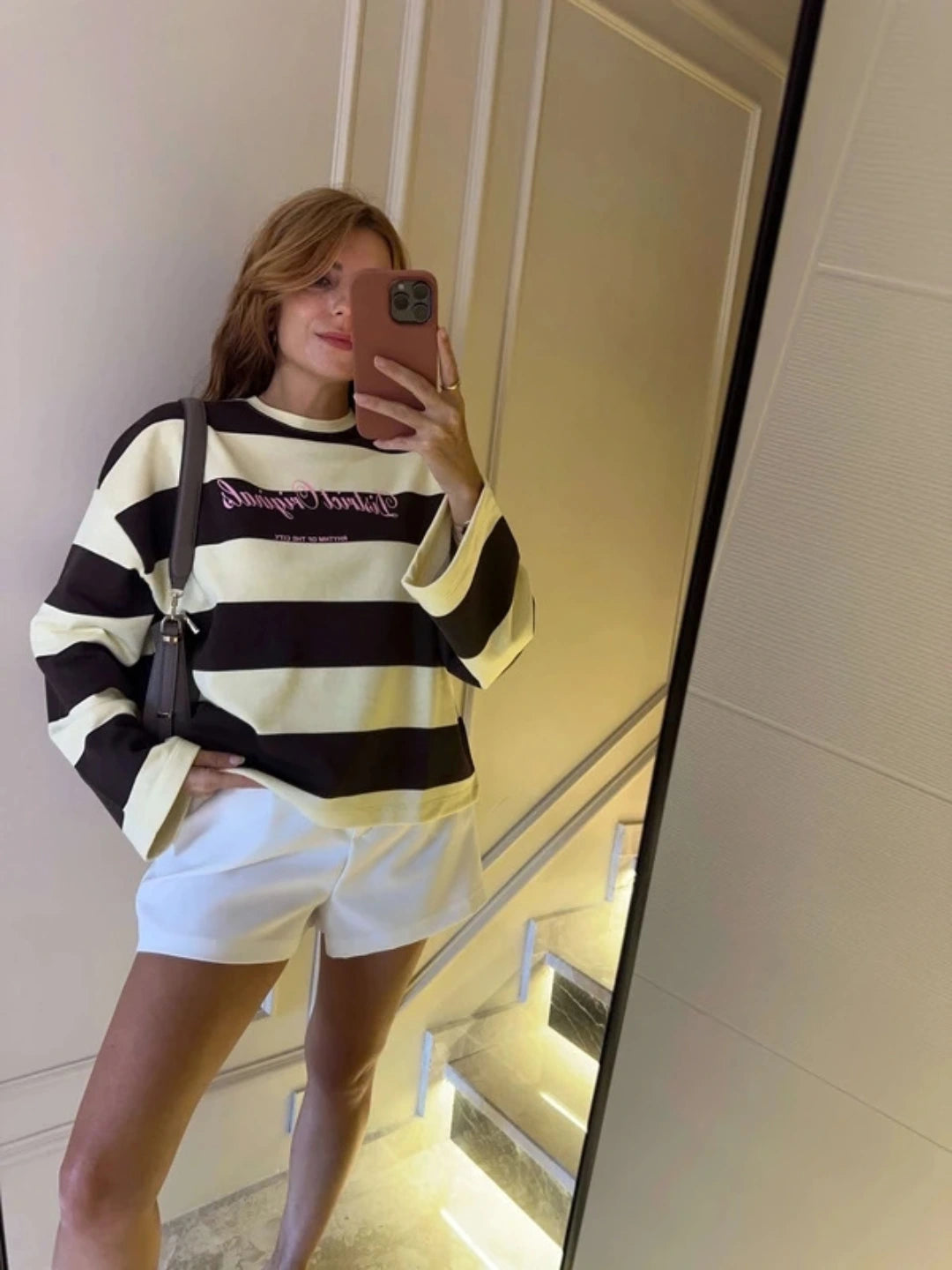 Oversize striped sweatshirt