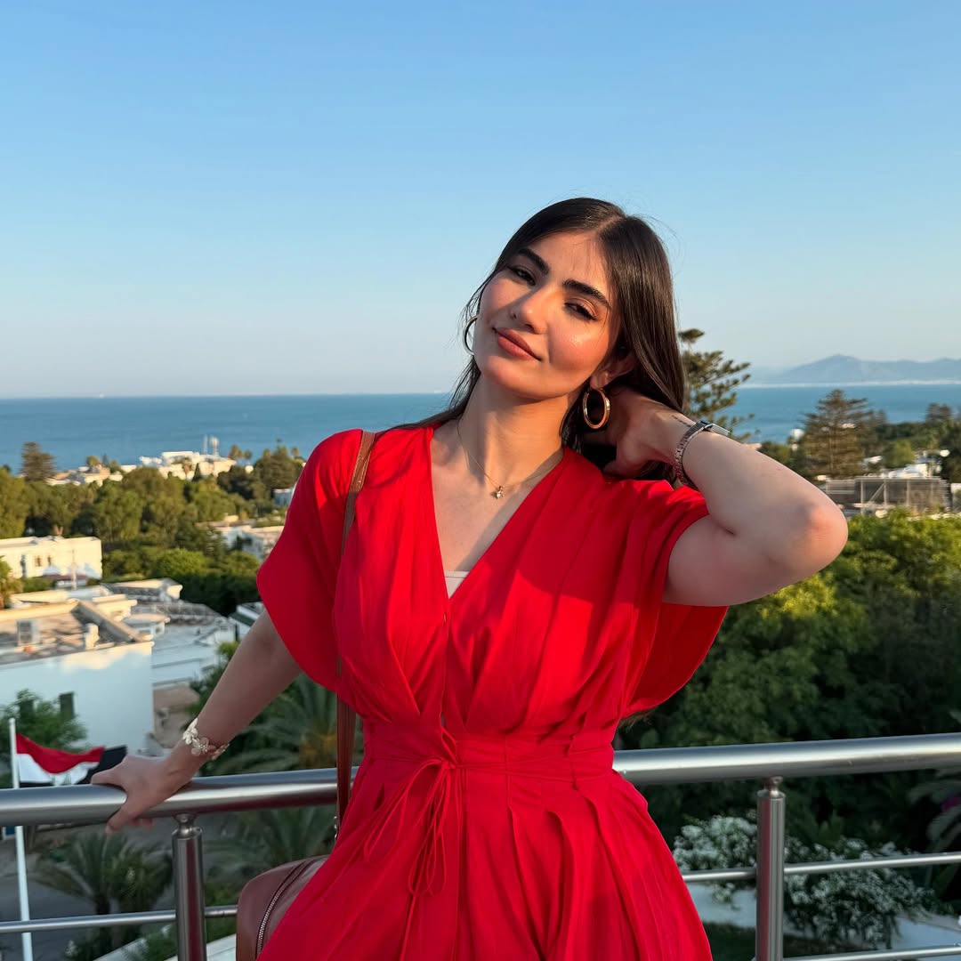 Lady in Red