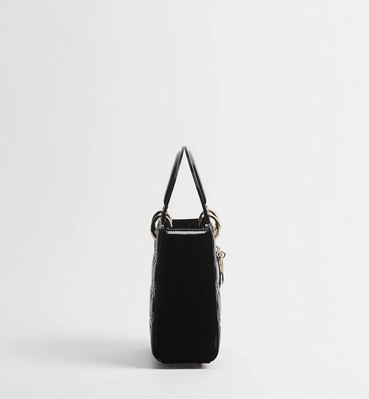 LADY VERNIS