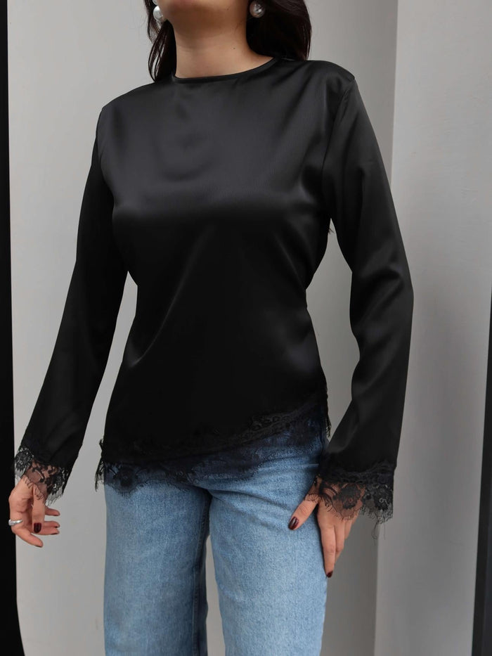 Essential Lace Blouse